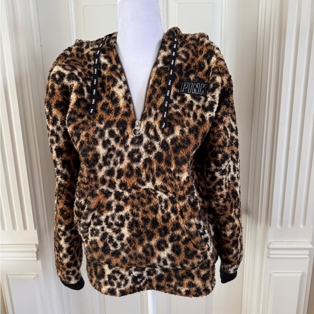 PINK leopard cardigan with front zipper and hood. Smalll